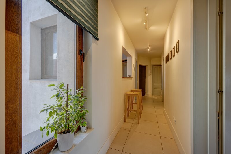 Academiei nr. 9, ultracentral, apartament spectaculos cu terasa de 87 mp.