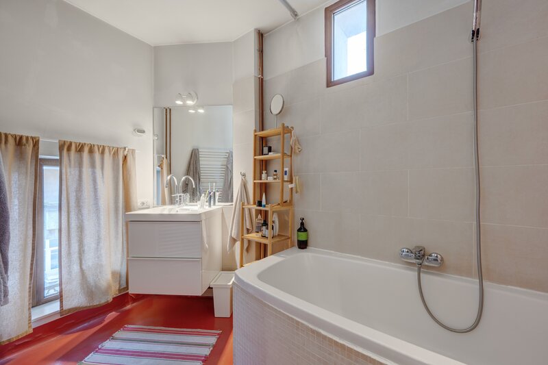 Academiei nr. 9, ultracentral, apartament spectaculos cu terasa de 87 mp.