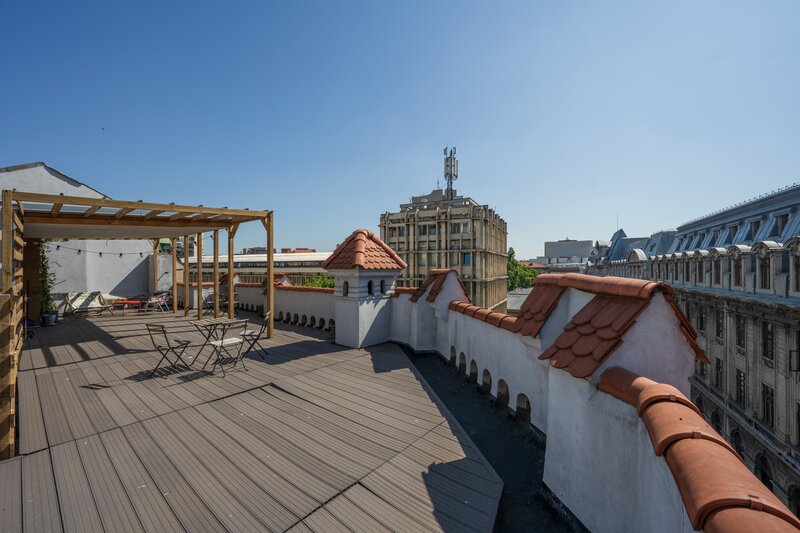 Academiei nr. 9, ultracentral, apartament spectaculos cu terasa de 87 mp.