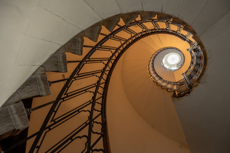 Academiei nr. 9, ultracentral, apartament spectaculos cu terasa de 87 mp.