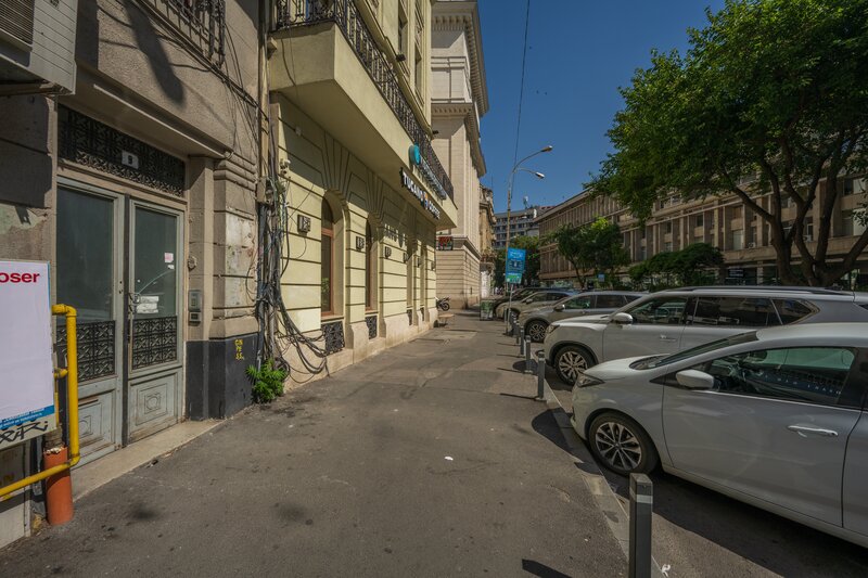 Academiei nr. 9, ultracentral, apartament spectaculos cu terasa de 87 mp.